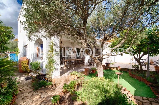 2 sovrum Villa till salu i Empuriabrava, Castelló d'Empúries med garage - 295 000 € (Ref: 9378144)