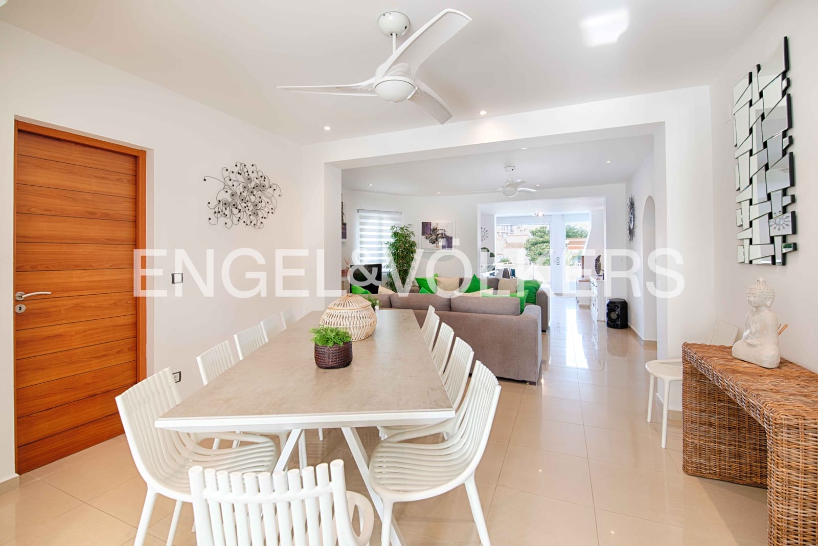 7 makuuhuone Huvila myytävänä paikassa Empuriabrava mukana uima-altaan 
autotalli - 1 450 000 € (Ref: 9378410)