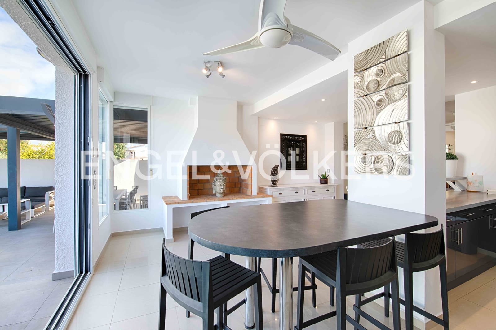 7 makuuhuone Huvila myytävänä paikassa Empuriabrava mukana uima-altaan 
autotalli - 1 450 000 € (Ref: 9378410)