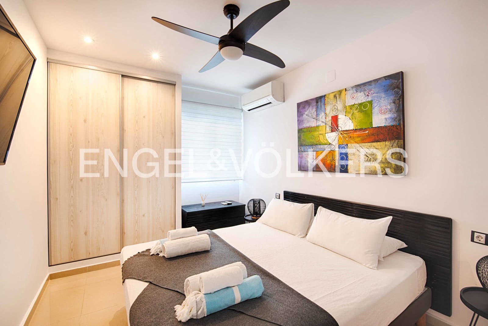 7 sovrum Villa till salu i Empuriabrava med pool garage - 1 450 000 € (Ref: 9378410)