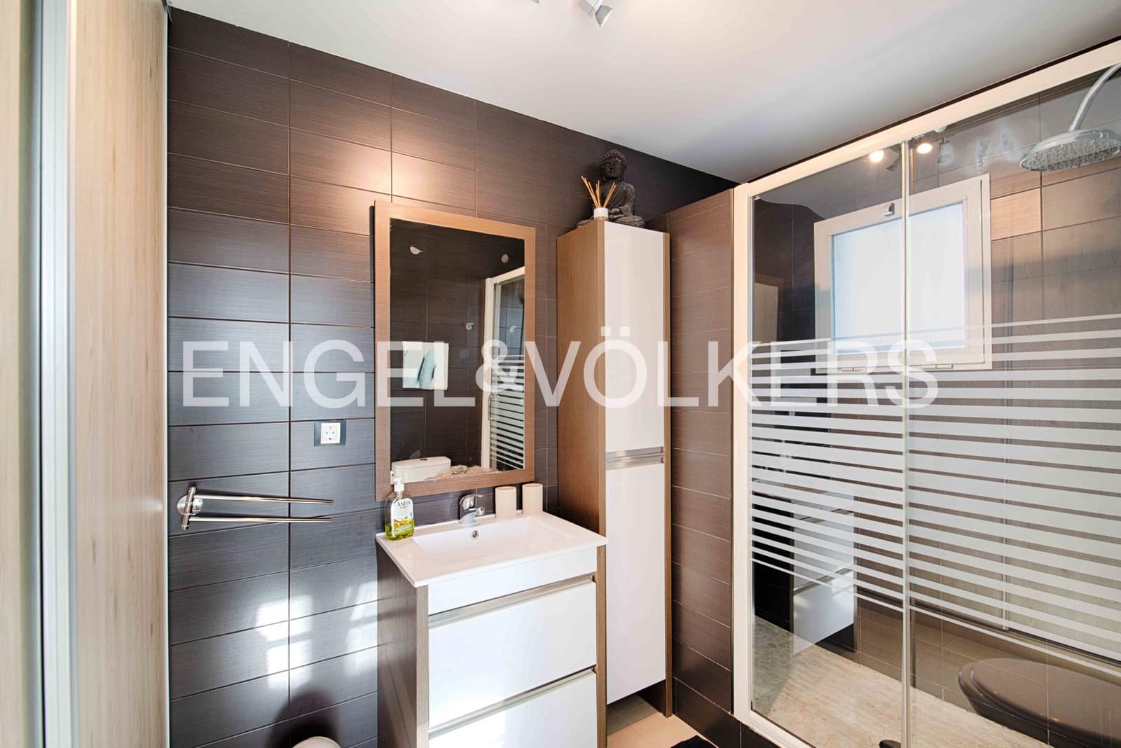 7 sovrum Villa till salu i Empuriabrava med pool garage - 1 450 000 € (Ref: 9378410)