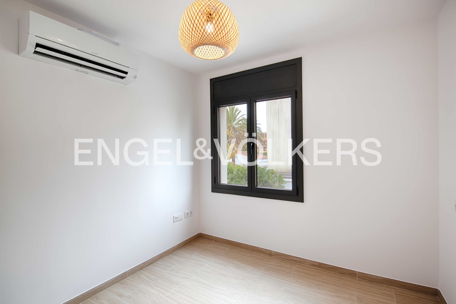 3 bedroom Apartment for sale in Empuriabrava - € 495,000 (Ref: 9388782)