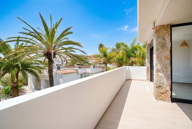 3 soverom Leilighet til salgs i Empuriabrava, Castelló d'Empúries - € 480 000 (Ref: 9388782)