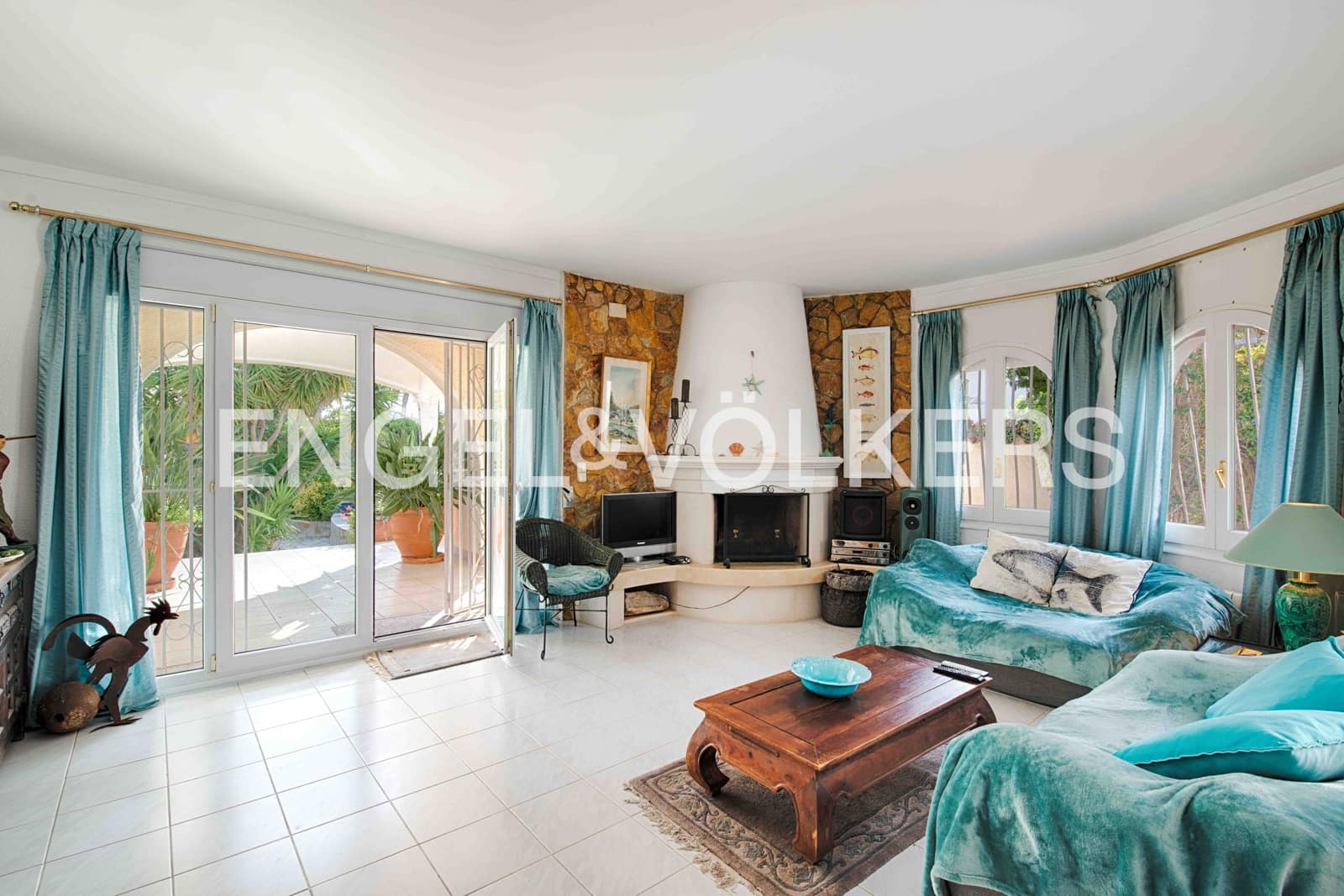 3 soverom Villa til salgs i Empuriabrava med svømmebasseng garasje - € 1 060 000 (Ref: 9394324)