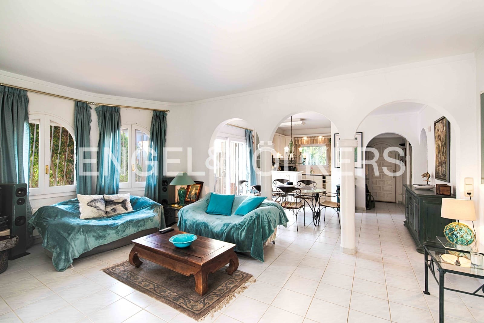 3 soverom Villa til salgs i Empuriabrava med svømmebasseng garasje - € 1 060 000 (Ref: 9394324)