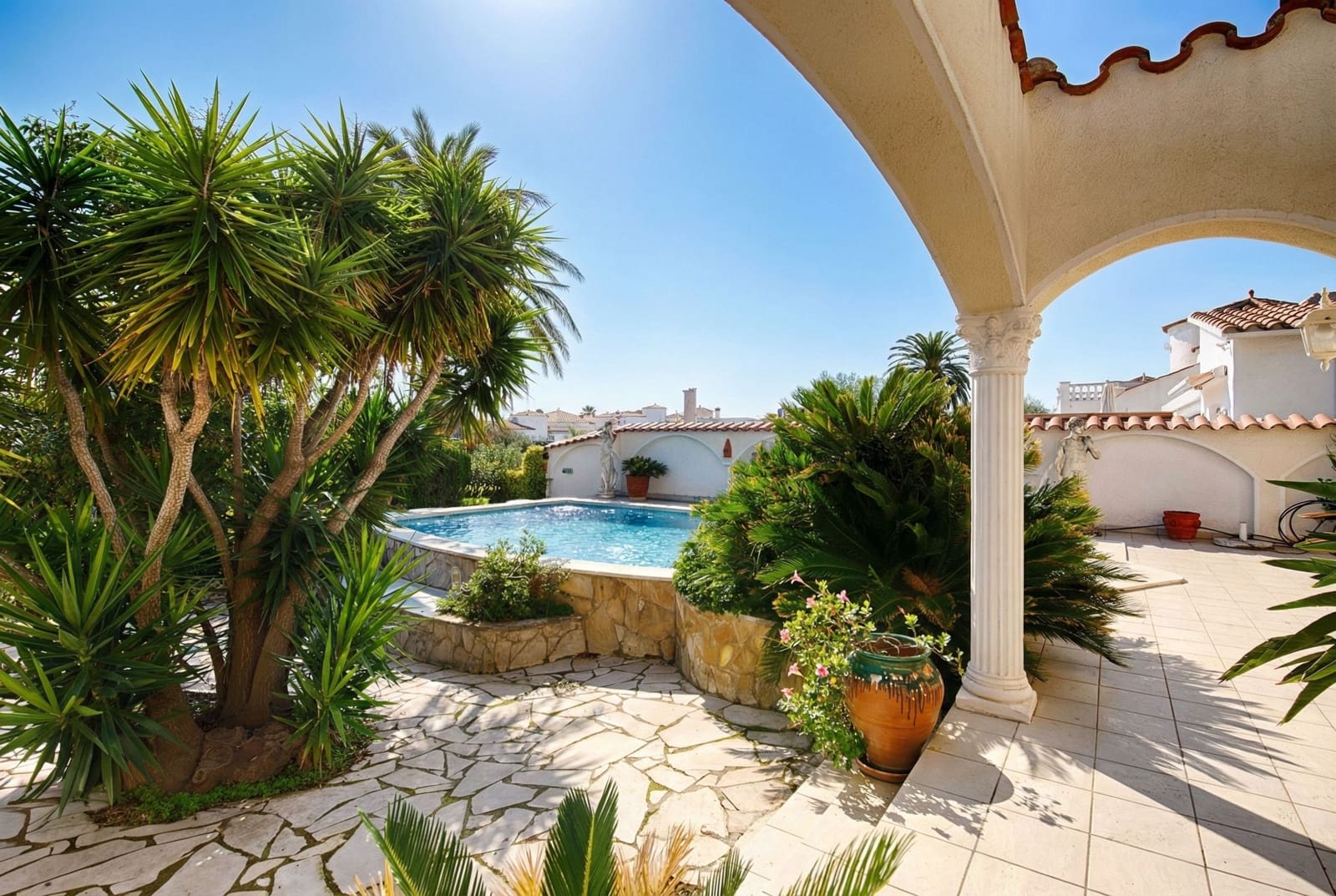 3 Zimmer Villa zu verkaufen in Empuriabrava mit Pool Garage - 1.060.000 € (Ref: 9394324)