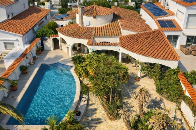 3 Zimmer Villa zu verkaufen in Empuriabrava, Castelló d'Empúries mit Pool Garage - 1.060.000 € (Ref: 9394324)