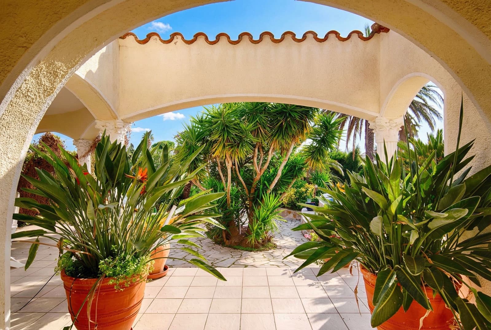 3 sypialnia Willa na sprzedaż w Empuriabrava z basenem garażem - 1 060 000 € (Ref: 9394324)