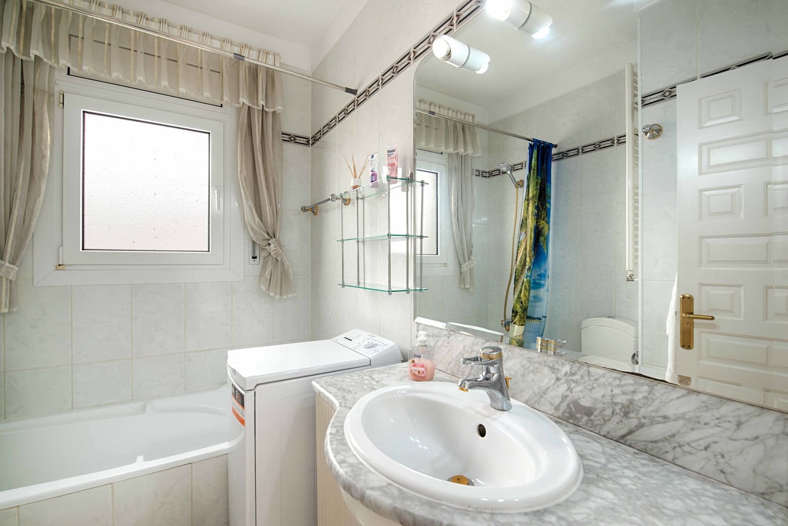 3 sypialnia Willa na sprzedaż w Empuriabrava z basenem garażem - 1 060 000 € (Ref: 9394324)