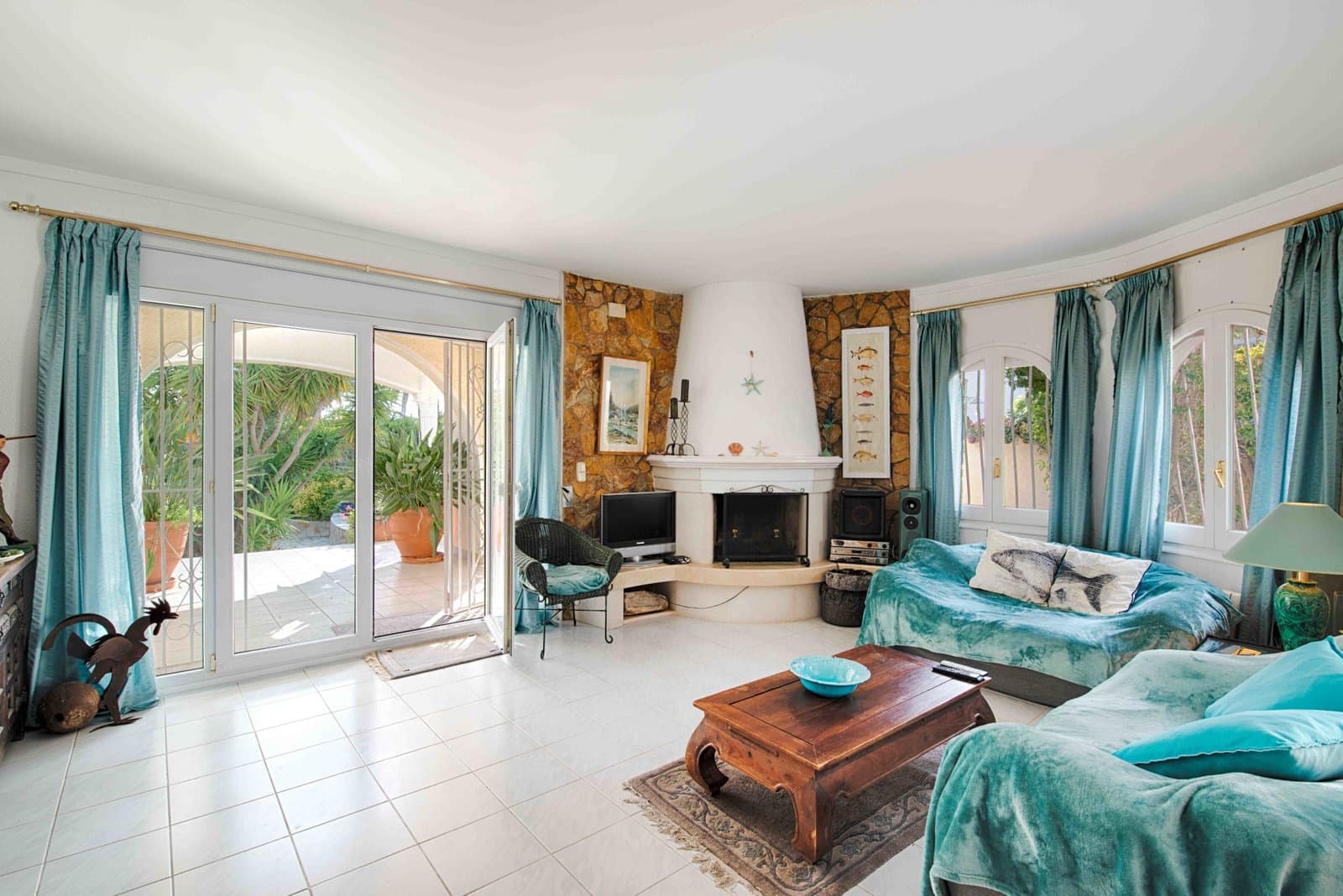 3 sypialnia Willa na sprzedaż w Empuriabrava z basenem garażem - 1 060 000 € (Ref: 9394324)