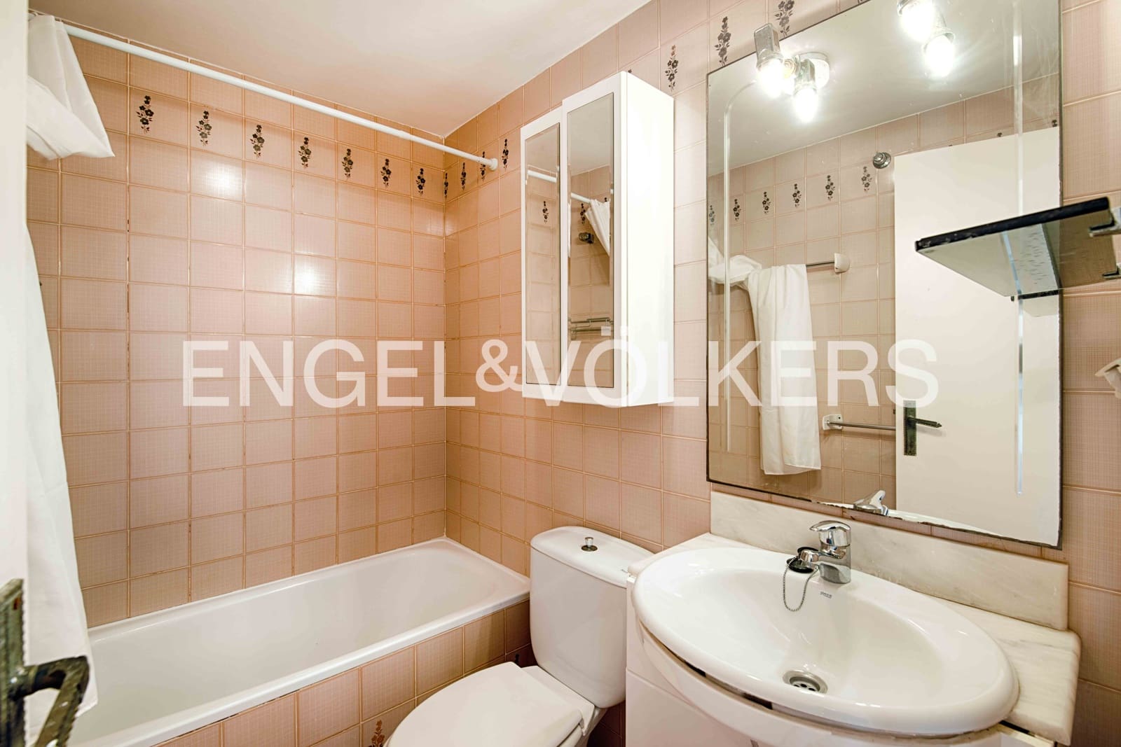 2 bedroom Apartment for sale in Empuriabrava - € 170,000 (Ref: 9394325)