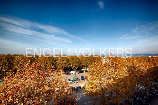 2 bedroom Apartment for sale in Empuriabrava, Castelló d'Empúries - € 170,000 (Ref: 9394325)