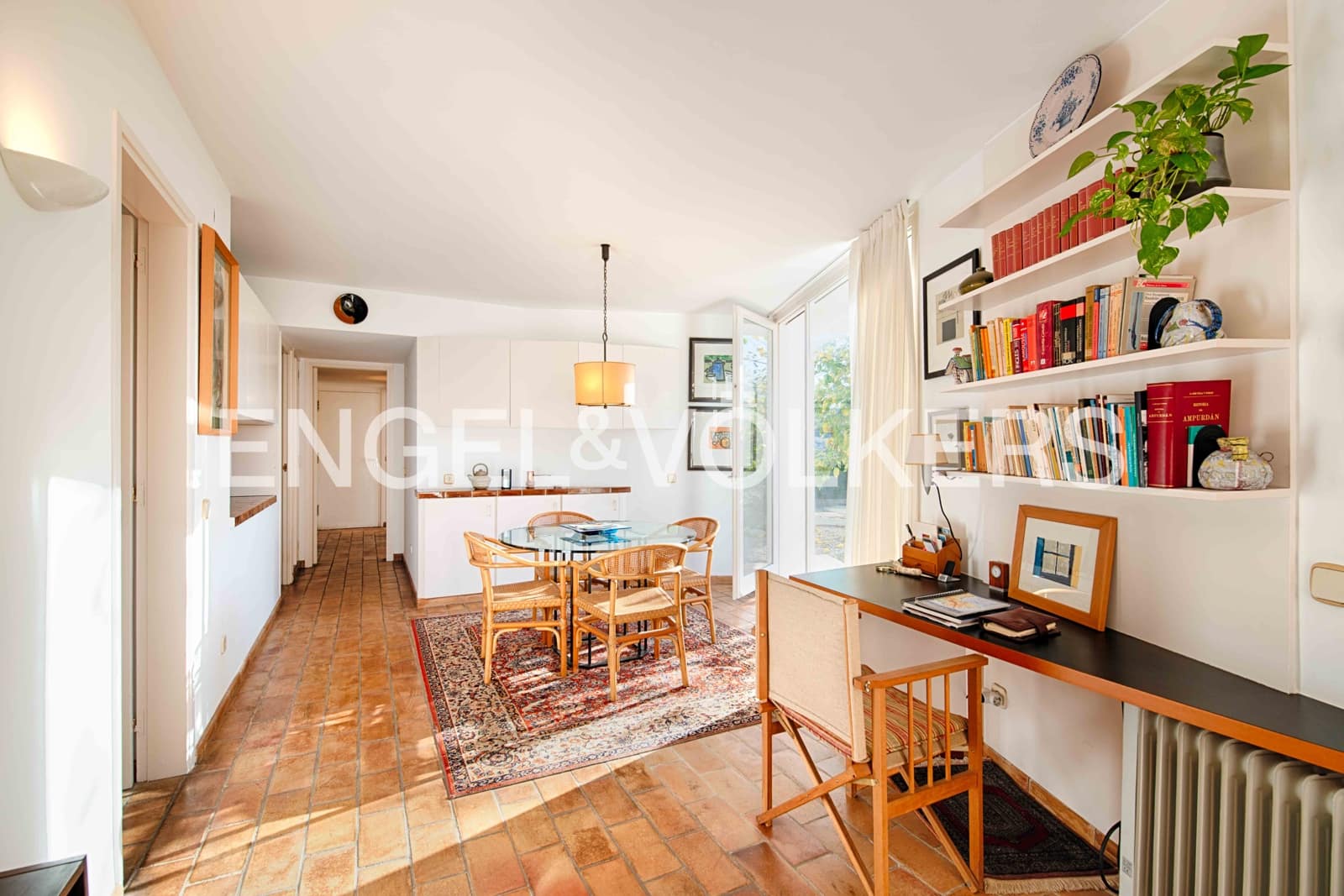 3 bedroom Villa for sale in El Port de la Selva with garage - € 780,000 (Ref: 9396759)