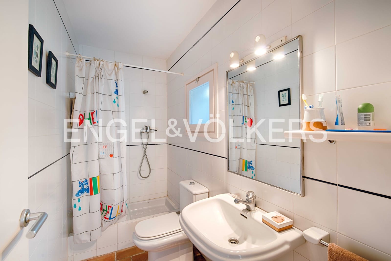 3 bedroom Villa for sale in El Port de la Selva with garage - € 780,000 (Ref: 9396759)