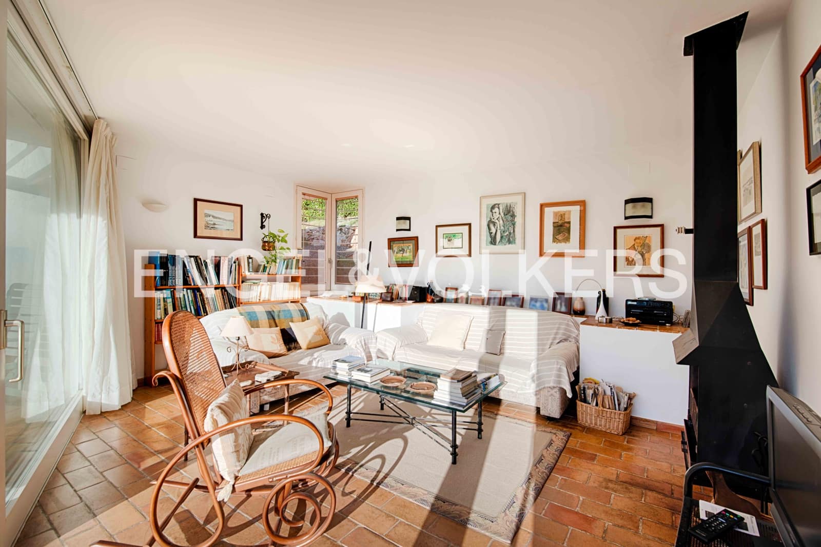 3 bedroom Villa for sale in El Port de la Selva with garage - € 780,000 (Ref: 9396759)