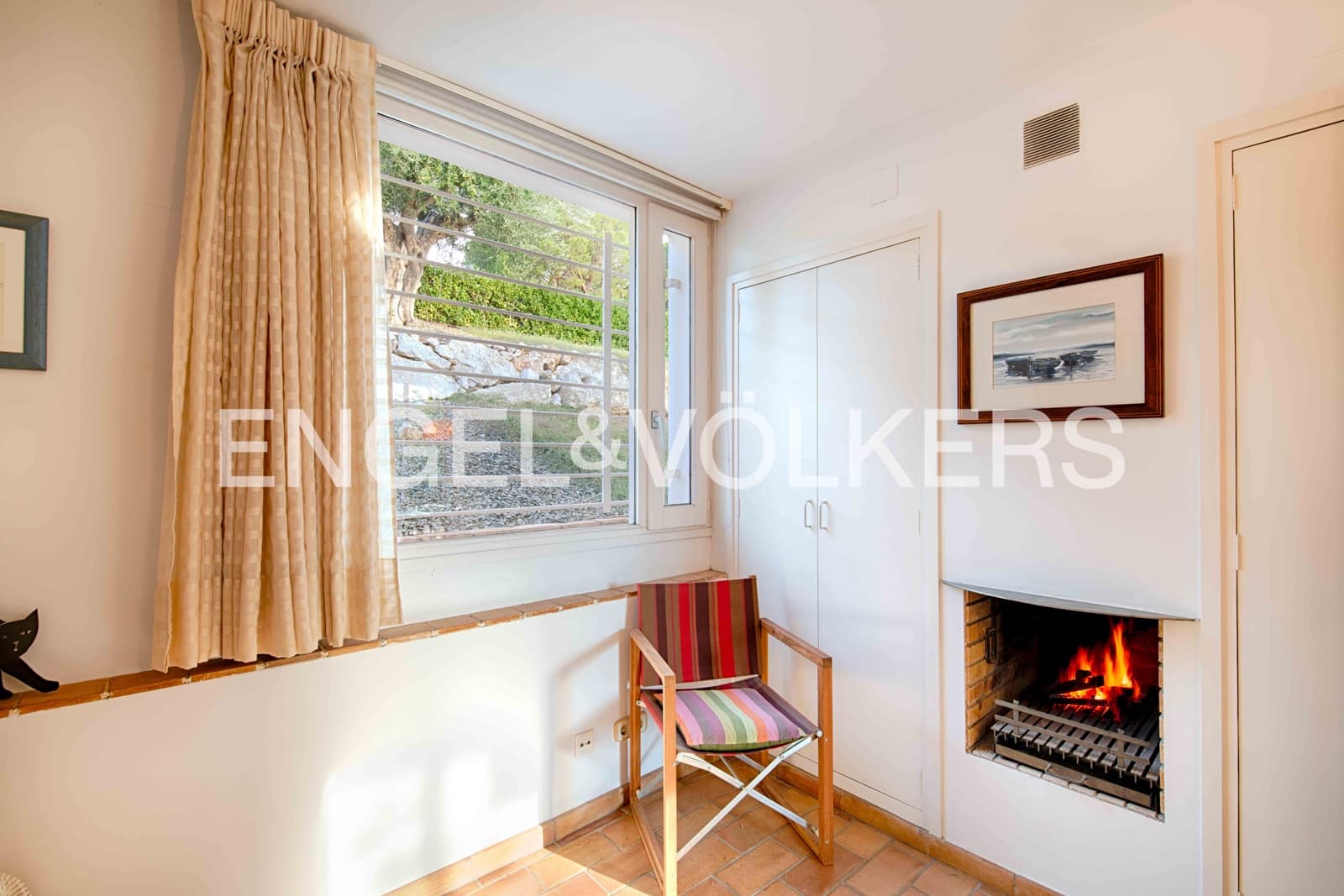 3 bedroom Villa for sale in El Port de la Selva with garage - € 780,000 (Ref: 9396759)