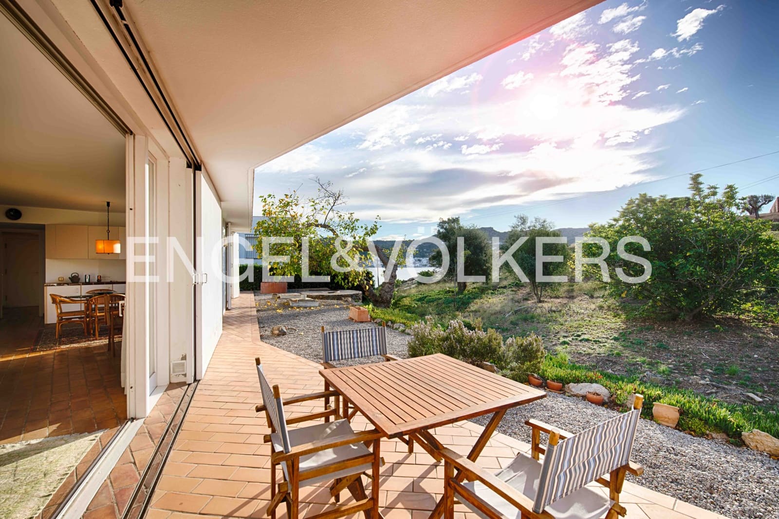 3 bedroom Villa for sale in El Port de la Selva with garage - € 780,000 (Ref: 9396759)