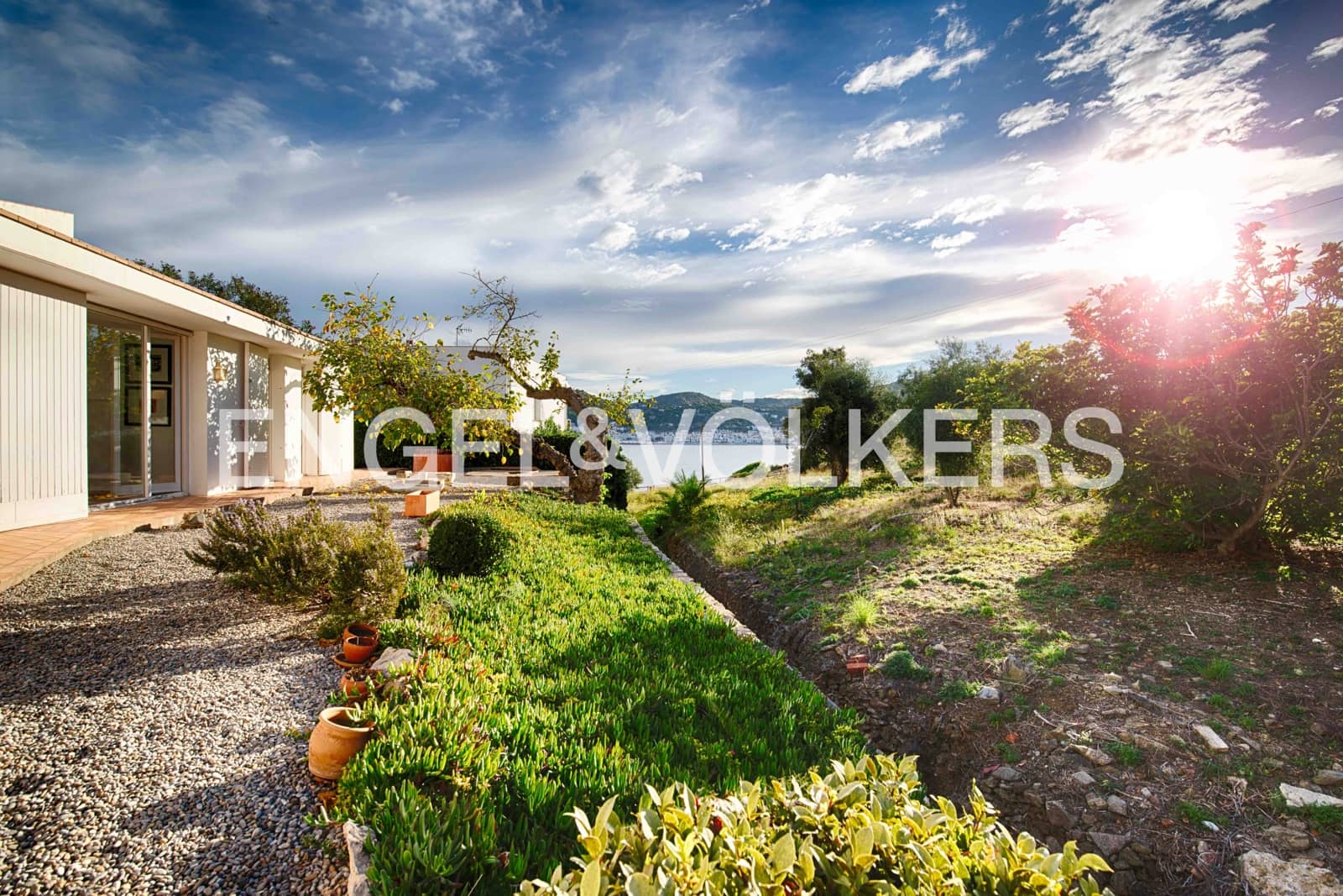 3 bedroom Villa for sale in El Port de la Selva with garage - € 780,000 (Ref: 9396759)