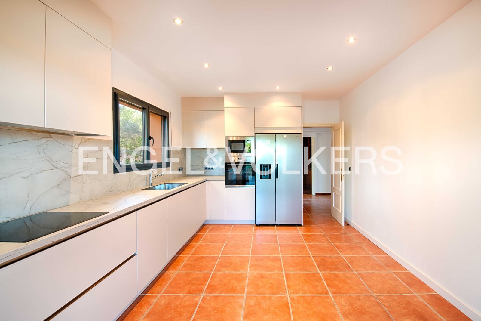 5 makuuhuone Huvila myytävänä paikassa Peralada mukana uima-altaan 
autotalli - 1 700 000 € (Ref: 9401794)