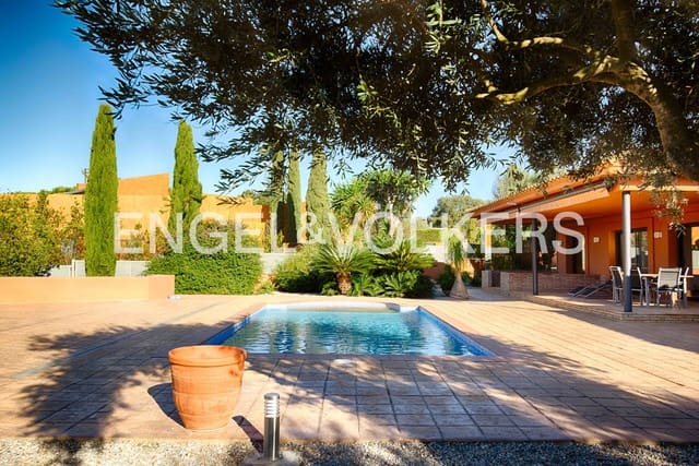 5 sovrum Villa till salu i Peralada med pool garage - 1 700 000 € (Ref: 9401794)