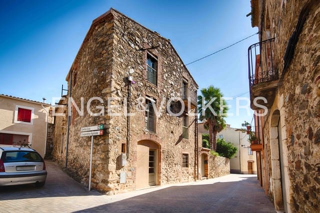 3 bedroom Townhouse for sale in Mollet de Peralada - € 485,000 (Ref: 9409976)