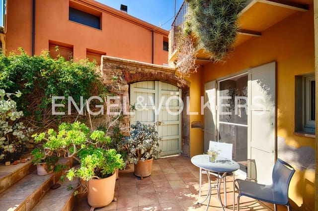 3 bedroom Townhouse for sale in Mollet de Peralada - € 485,000 (Ref: 9409976)