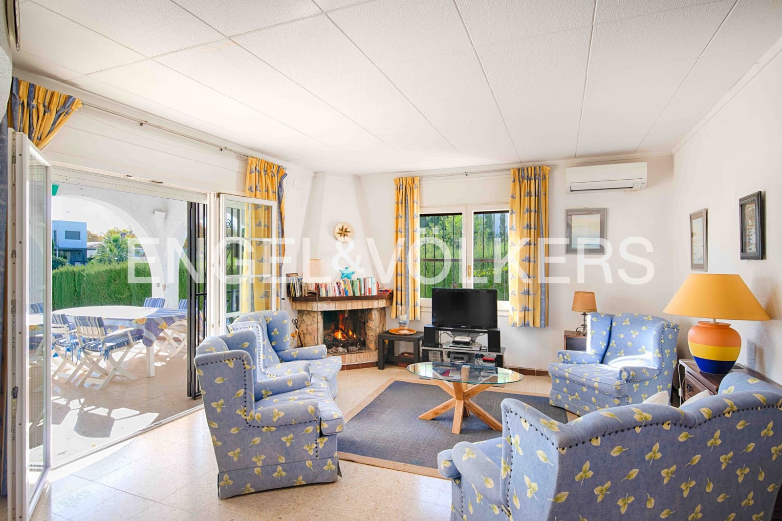 3 soverom Villa til salgs i Empuriabrava med svømmebasseng garasje - € 895 000 (Ref: 9412721)