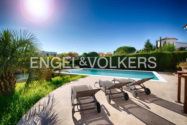 3 quarto Moradia para venda em Empuriabrava, Castelló d'Empúries com piscina garagem - 895 000 € (Ref: 9412721)