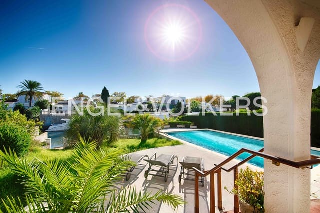 3 quarto Moradia para venda em Empuriabrava, Castelló d'Empúries com piscina garagem - 895 000 € (Ref: 9412721)