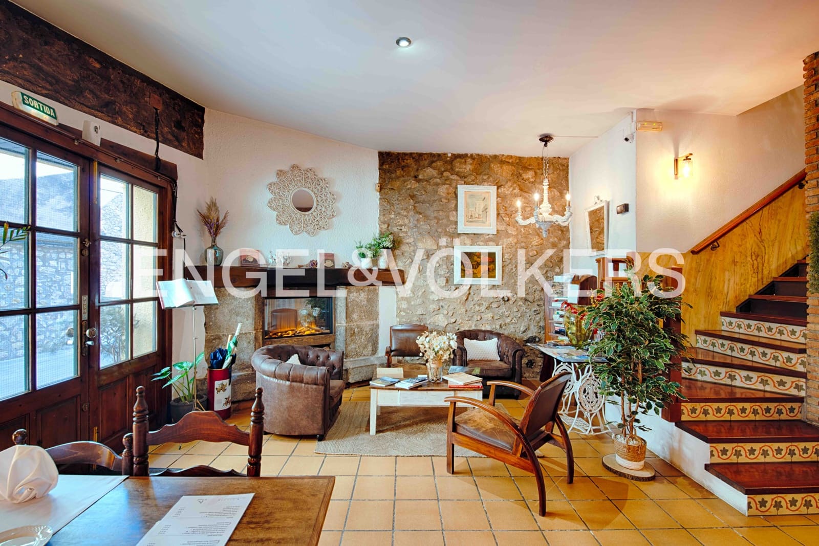 8 camera da letto Commerciale in vendita in Terrades con piscina garage - 1.250.000 € (Rif: 9412841)