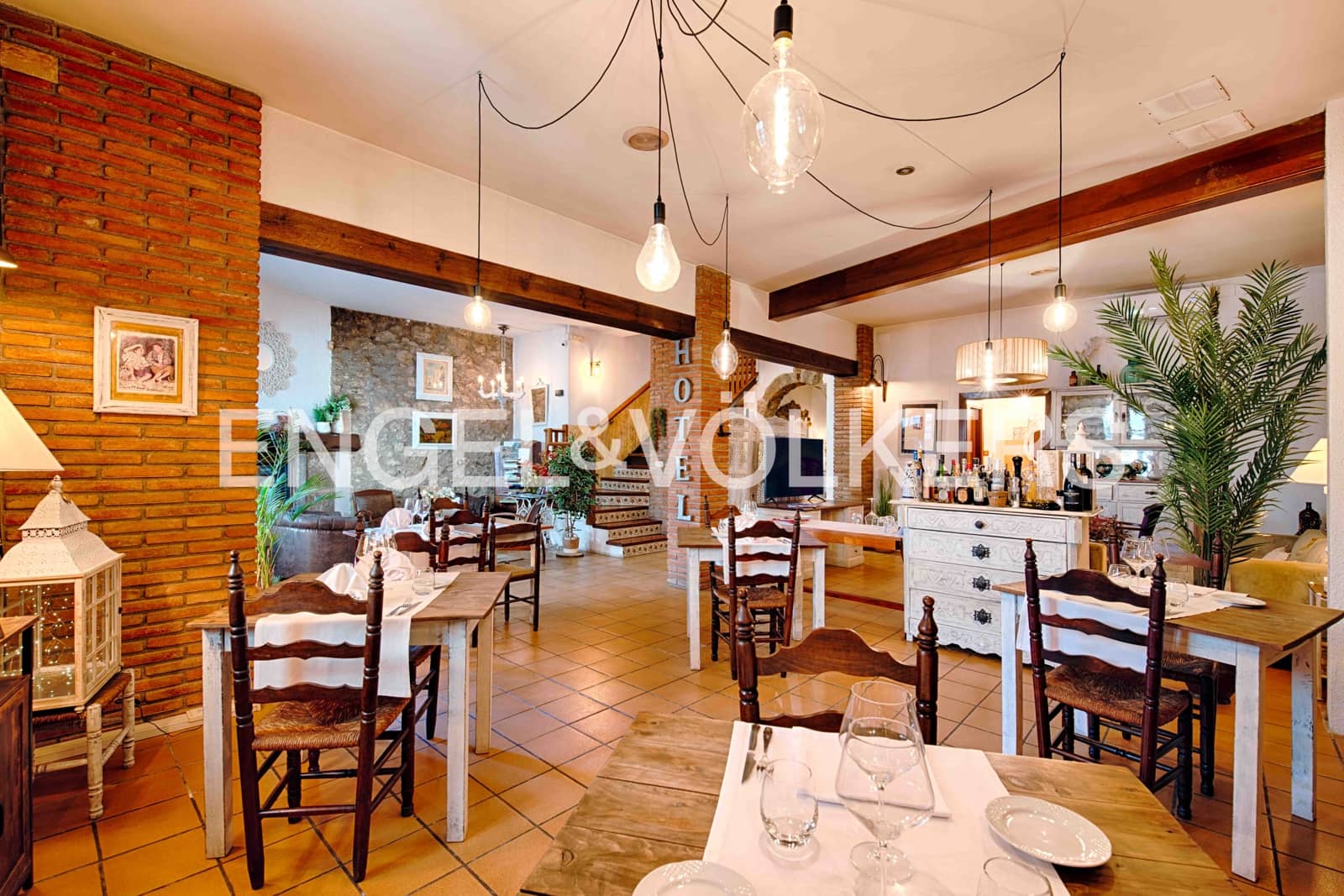 8 camera da letto Commerciale in vendita in Terrades con piscina garage - 1.250.000 € (Rif: 9412841)