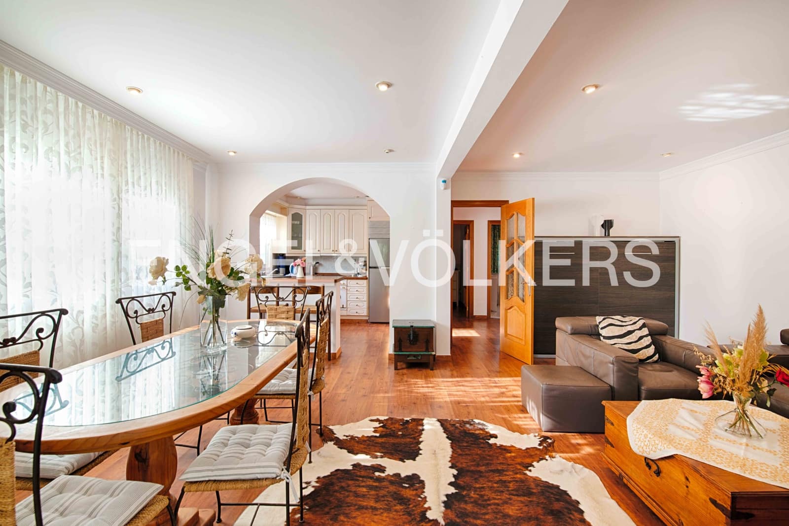 3 slaapkamer Villa te koop in Empuriabrava met zwembad garage - € 840.000 (Ref: 9413001)