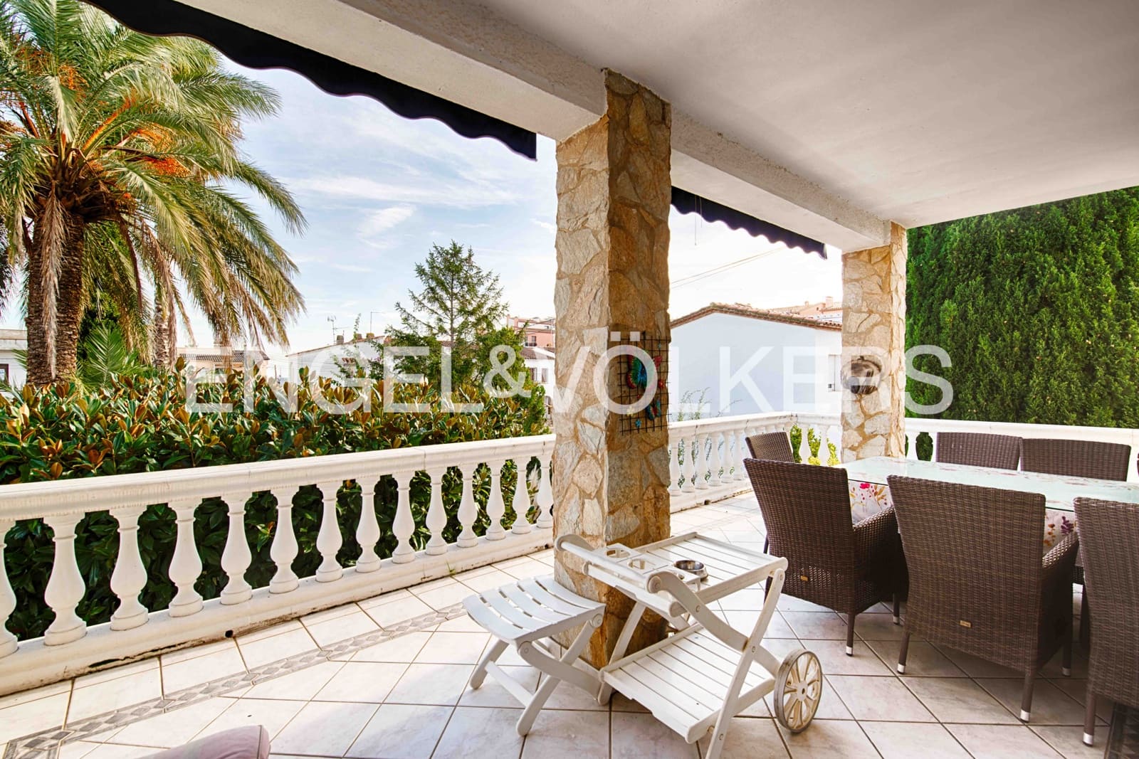 3 slaapkamer Villa te koop in Empuriabrava met zwembad garage - € 840.000 (Ref: 9413001)