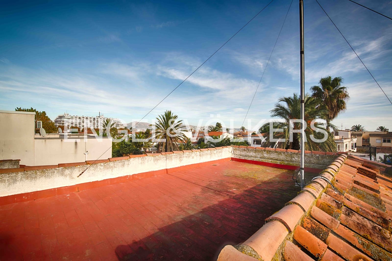 3 slaapkamer Villa te koop in Empuriabrava met zwembad garage - € 840.000 (Ref: 9413001)