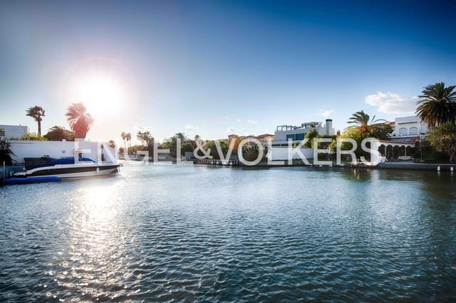 2 quarto Apartamento para venda em Empuriabrava, Castelló d'Empúries com garagem - 189 000 € (Ref: 9414960)