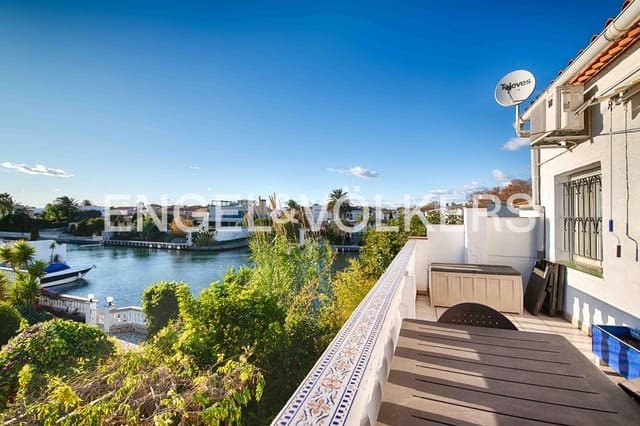 2 quarto Apartamento para venda em Empuriabrava, Castelló d'Empúries com garagem - 189 000 € (Ref: 9414960)