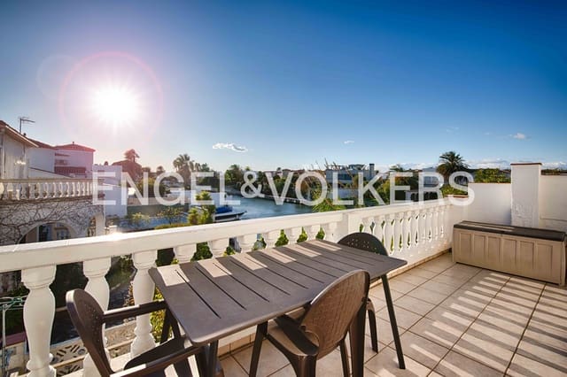 2 quarto Apartamento para venda em Empuriabrava, Castelló d'Empúries com garagem - 189 000 € (Ref: 9414960)