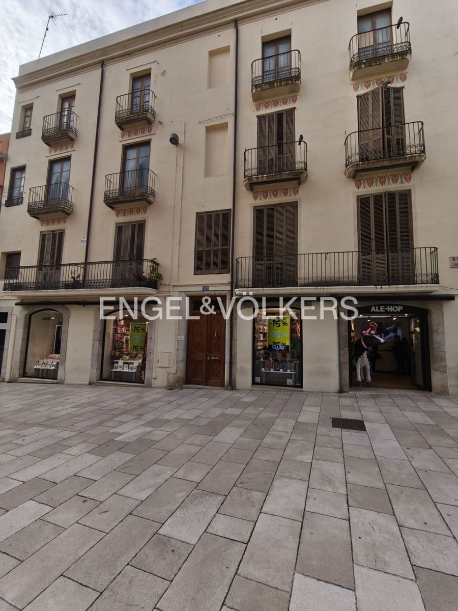 21 sypialnia Dom szeregowy na sprzedaż w Figueres - 590 000 € (Ref: 9436322)