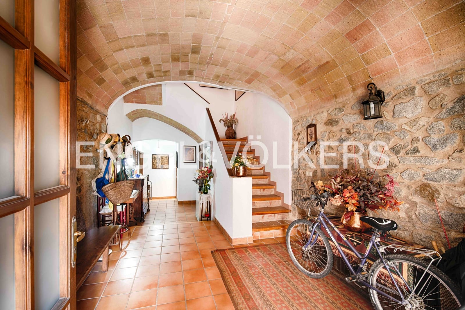 8 soveværelse Byhus til salg i Capmany - € 465.000 (Ref: 9444786)