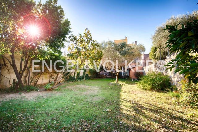 8 soveværelse Byhus til salg i Capmany - € 465.000 (Ref: 9444786)