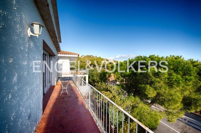 3 soveværelse Villa til salg i Llançà med garage - € 370.000 (Ref: 9444905)