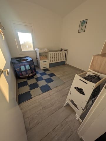 3 soverom Leilighet til salgs i Figueres med garasje - € 174 000 (Ref: 9447308)