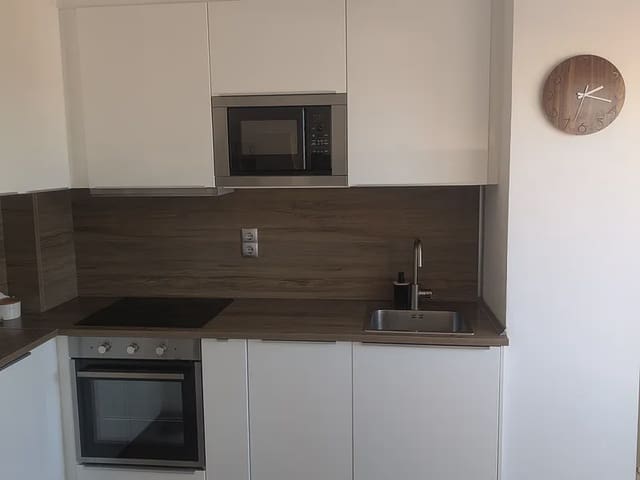 3 soveværelse Lejlighed til salg i Figueres med garage - € 174.000 (Ref: 9447308)