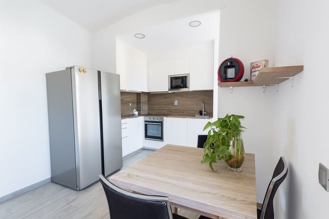 3 soveværelse Lejlighed til salg i Figueres med garage - € 174.000 (Ref: 9447308)