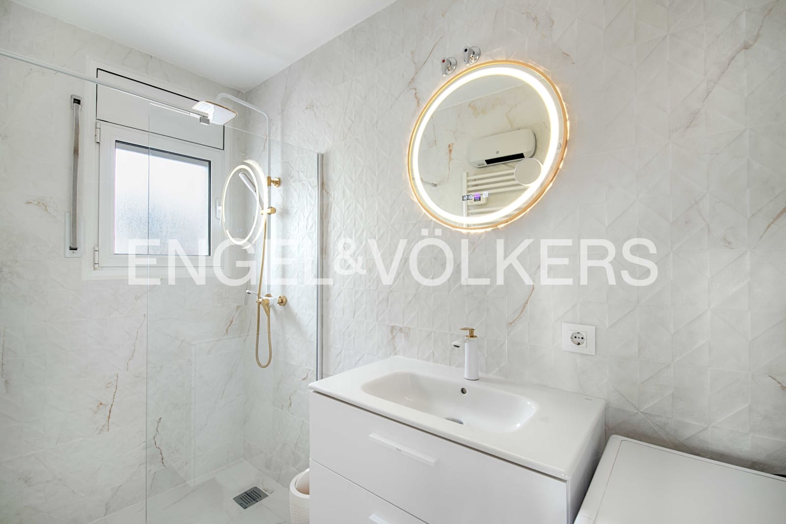 2 chambre Appartement à vendre à Empuriabrava avec garage - 295 000 € (Ref: 9466215)