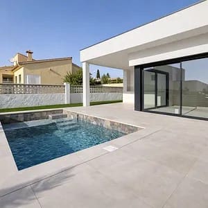 Chalet de 4 habitaciones en Roses en venta con piscina garaje - 650.000 € (Ref: 9470041)