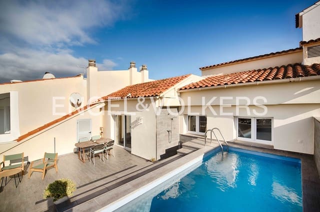 3 makuuhuone Huoneisto myytävänä paikassa Empuriabrava, Castelló d'Empúries mukana uima-altaan 
autotalli - 599 000 € (Ref: 9471521)