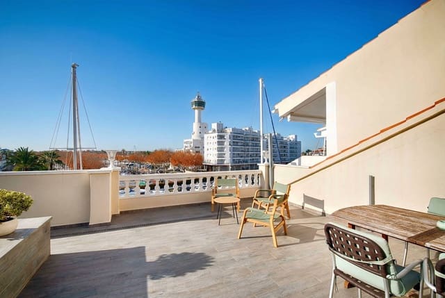 3 soverom Leilighet til salgs i Empuriabrava, Castelló d'Empúries med svømmebasseng garasje - € 599 000 (Ref: 9471521)