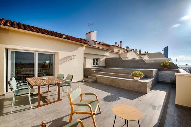 3 soverom Leilighet til salgs i Empuriabrava, Castelló d'Empúries med svømmebasseng garasje - € 599 000 (Ref: 9471521)