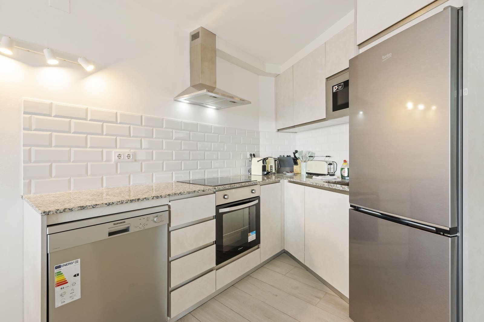 1 bedroom Apartment for sale in Empuriabrava - € 350,000 (Ref: 9471590)